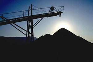 製造業に必要な冷却水循環装置のチラー